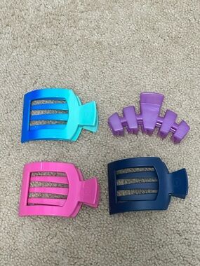 TELETIES Hair Clips Flat & Regular- Lot‎ of 4 - Includes 4 Large EUC